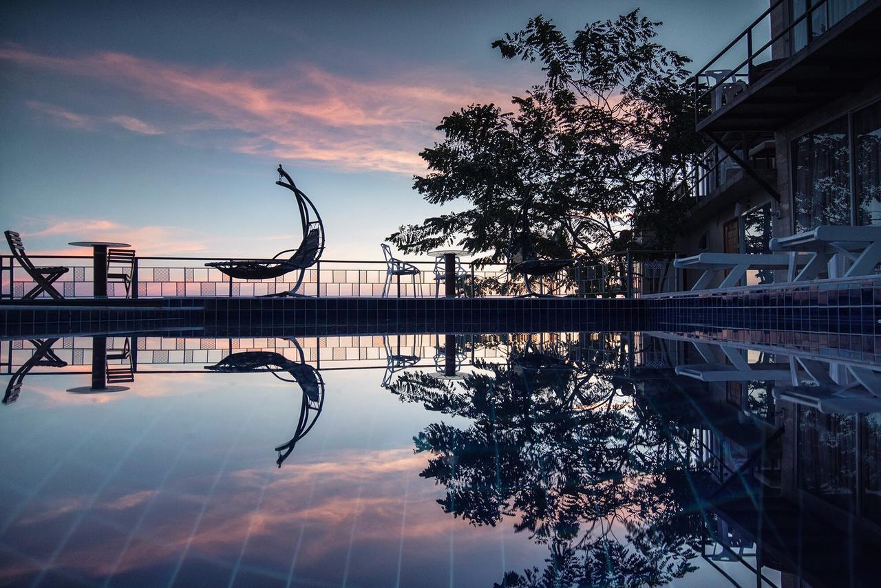 The Resort Angel Hill Ban Khanan Chit Exterior photo